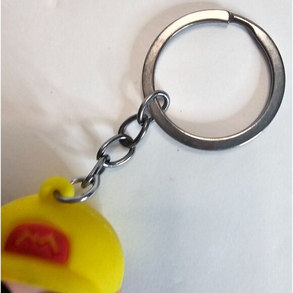 Super Mario Keychain 2" With Yellow Cap & Red Overalls Key Ring - Picture 3 of 7